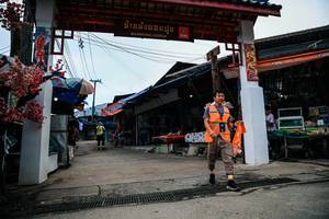 BIB: 
                            <button type="button" onclick="openModal(25394428)" class="btn btn-primary btn-sm float-right btn-popup" data-toggle="modal" data-target=".modal-high-quality">
                        <i class="fas fa-shopping-cart"></i> Add to Cart
                    </button>
                                            <button type="button" onclick="isThisMe(25394428, true)" class="btn btn-success btn-sm float-right btn-popup btn-isme hidden" data-toggle="tooltip" data-placement="bottom" title="นี่คือรูปของคุณใช่ไหม คลิกที่นี่เพื่อเอาเข้าอัลบั้ม">
                        <i class="fas fa-plus"></i> Add to album
                    </button>
                    <button type="button" onclick="isThisMe(25394428, false)" class="btn btn-warning btn-sm float-right btn-popup btn-isnotme hidden">
                        <i class="fas fa-ban"></i> Remove from album
                    </button>